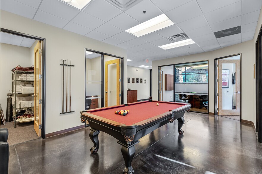 More Photos Of 9927 E Bell Rd, Scottsdale Medical For Sale