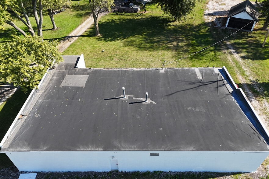 More Photos Of 10033 N Old State Road 67, Mooresville Flex For Sale