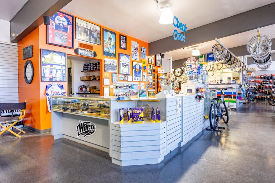 More Photos Of 1301 E Fry Blvd, Sierra Vista General Retail For Sale