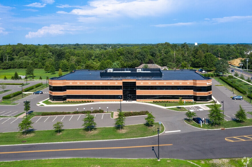 More Photos Of 200 Clocktower Dr, Hamilton Loft Creative Space For Lease