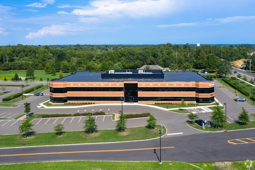 More Photos Of 200 Clocktower Dr, Hamilton Loft Creative Space For Lease