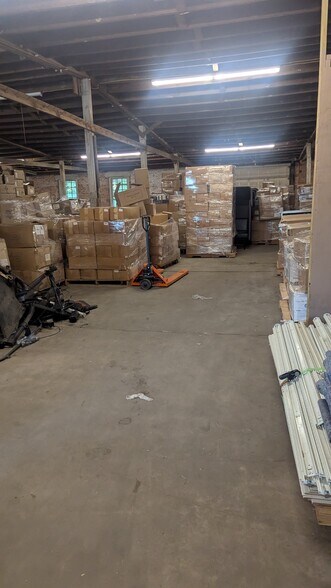 More Photos Of 609 Washington St, Plymouth Warehouse For Sale