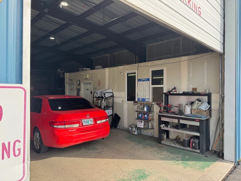More Photos Of 1225 Adams St, Klamath Falls Warehouse For Sale