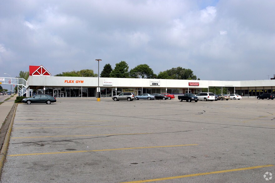 More Photos Of 2210-2400 Rapids Dr, Racine Freestanding For Sale