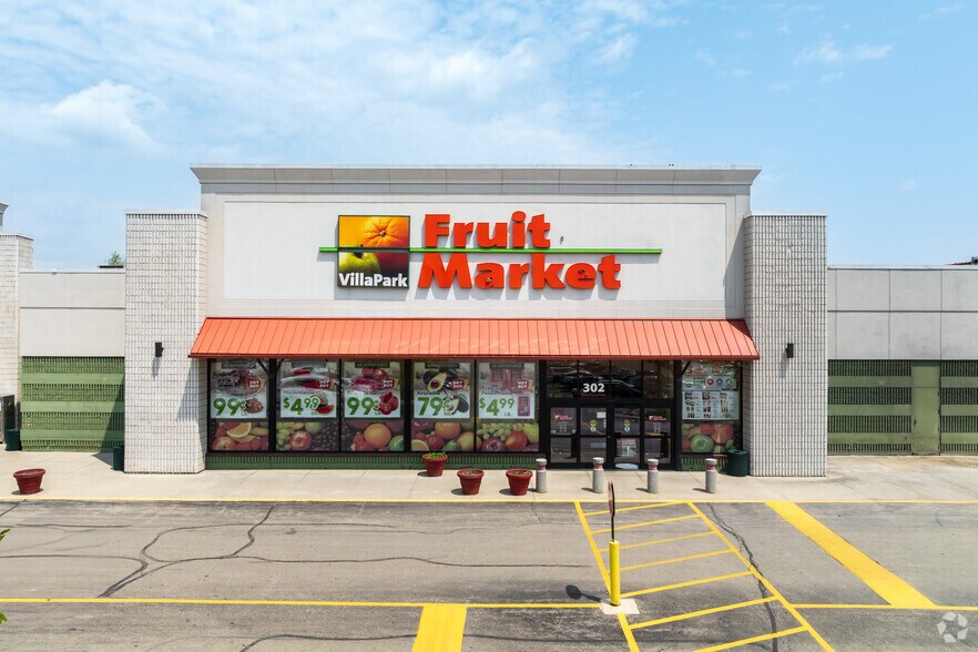 More Photos Of 202-300 W North Ave, Villa Park Unknown For Lease