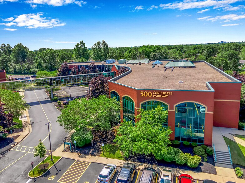 More Photos Of 100 Corporate Pky, Amherst Unknown For Lease