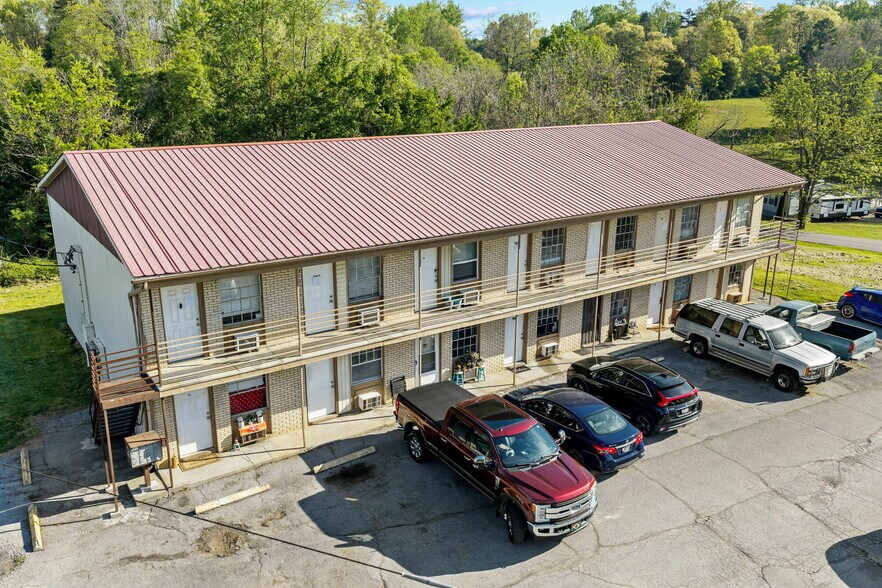 Primary Photo Of 1068 Wooddale Church Rd, Strawberry Plains Apartments For Sale