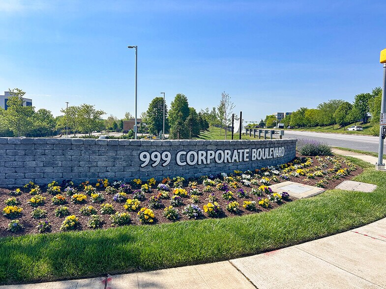 More Photos Of 999 Corporate Blvd, Linthicum Office For Lease