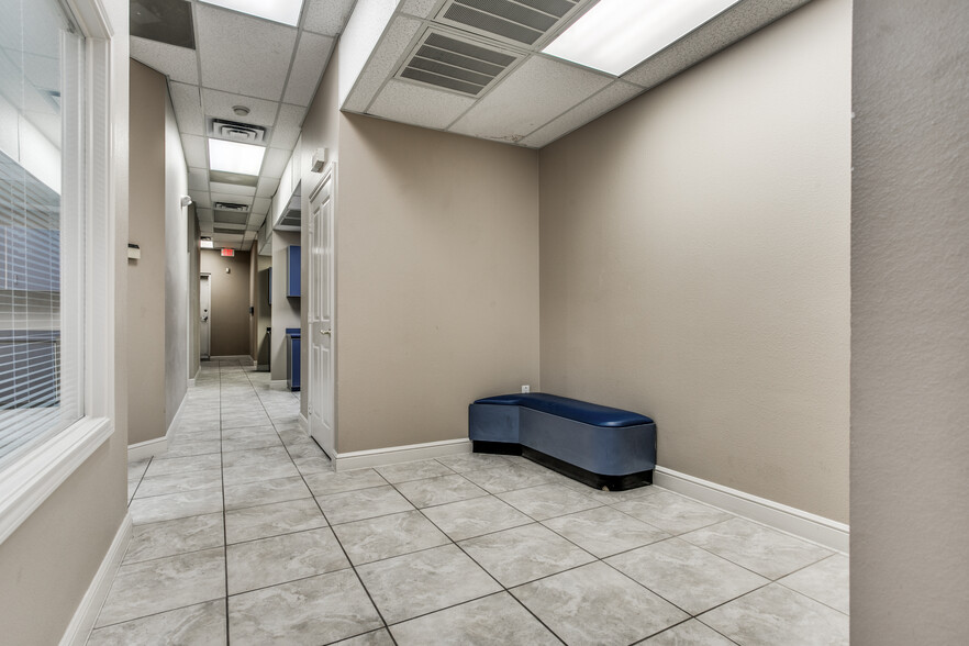 More Photos Of 605-607 6th St N, Texas City Restaurant For Sale