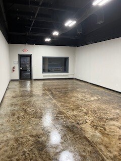 More Photos Of 2005 N Beltline Blvd, Columbia Storefront For Lease