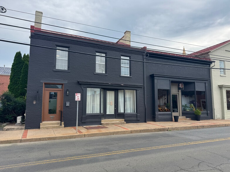 More Photos Of 51 E Lee St, Warrenton Storefront Retail Office For Sale