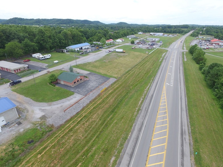 More Photos Of 112 S Troy Ave, Stanford Freestanding For Sale