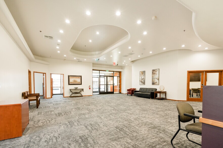 More Photos Of 2001 W Caldwell Ave, Visalia General Retail For Sale