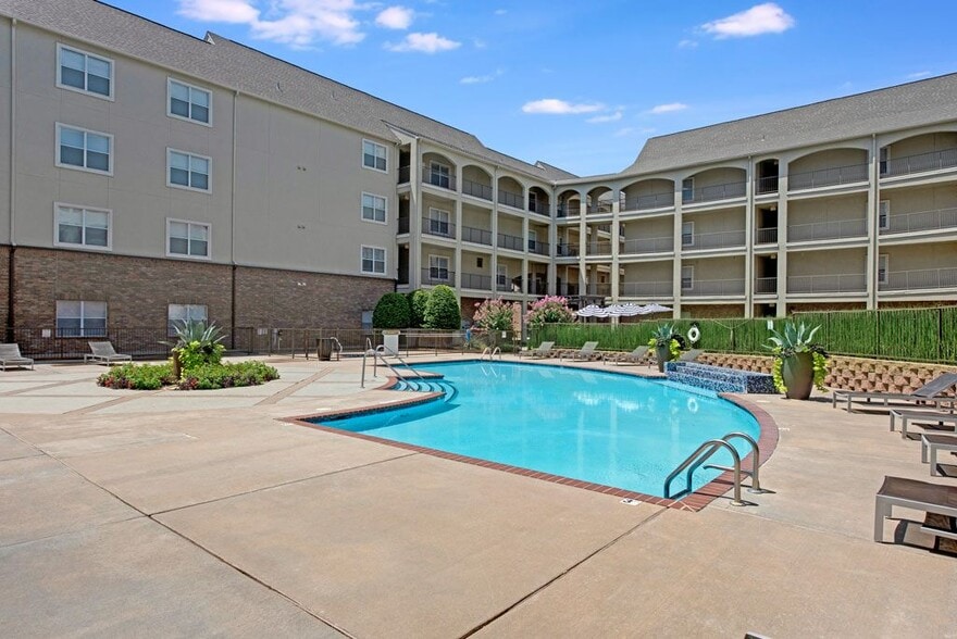 More Photos Of 301-409 N Walker Ave, Oklahoma City Apartments For Lease