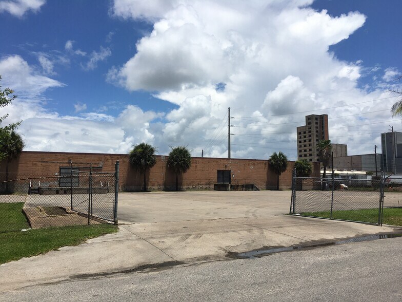 More Photos Of 4906 Broadway St, Galveston Unknown For Lease