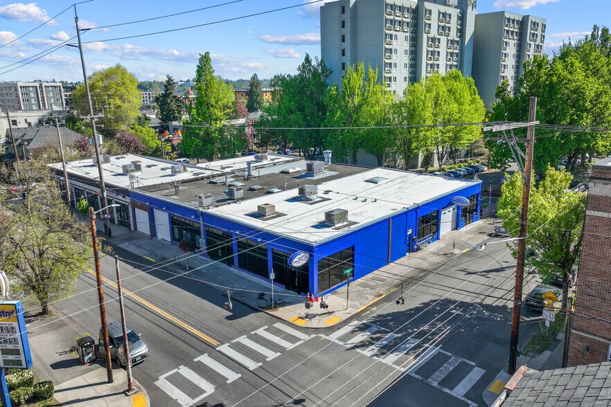 Primary Photo Of 1100-1118 NW 21 Ave, Portland Storefront For Sale