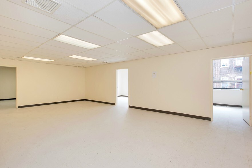 More Photos Of 145 N 5th Ave, Mount Vernon Office For Sale