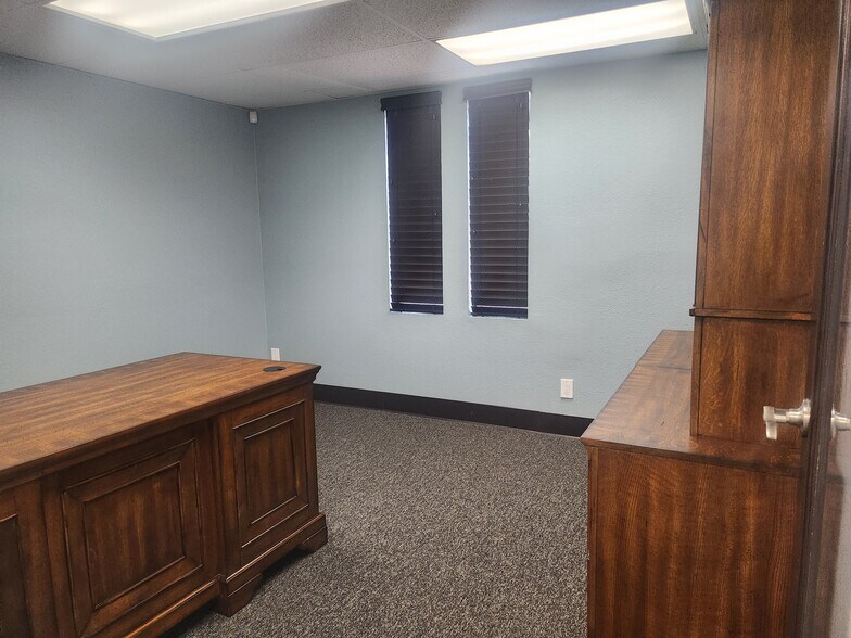 More Photos Of 12838 Central Ave, Chino Office Residential For Lease