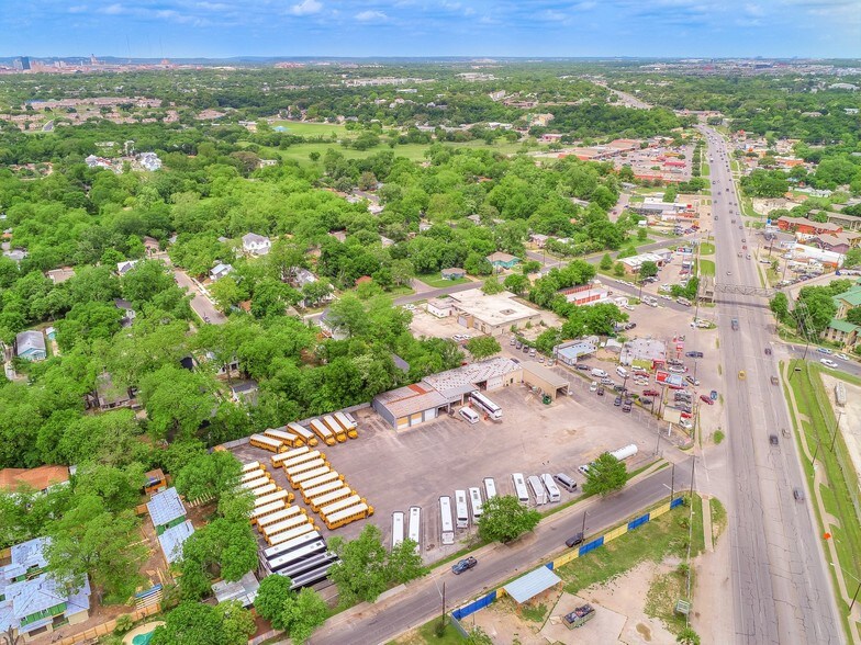 More Photos Of 1135 Gunter St, Austin Flex For Sale