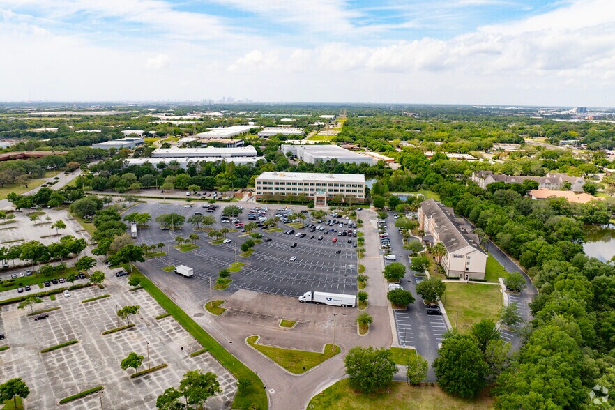 More Photos Of 3620 Queen Palm Dr, Tampa Loft Creative Space For Sale