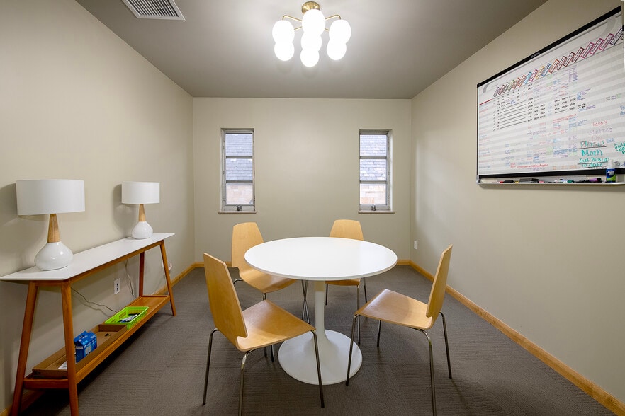 More Photos Of 2425 W 11th St, Cleveland Office For Lease