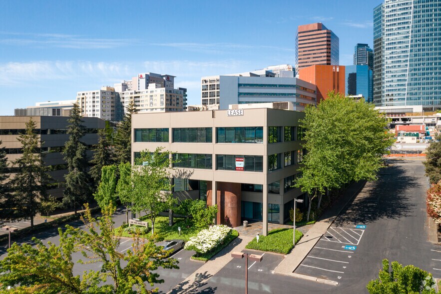 More Photos Of 520 112th Ave NE, Bellevue Office For Lease
