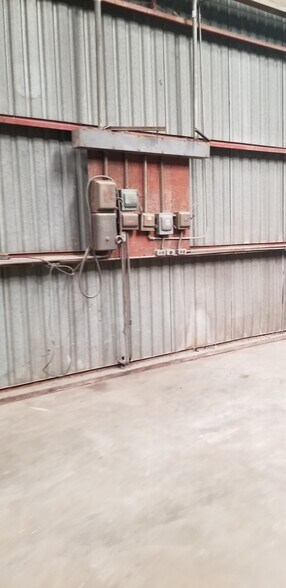 More Photos Of 6417 McGrew St, Houston Manufacturing For Lease