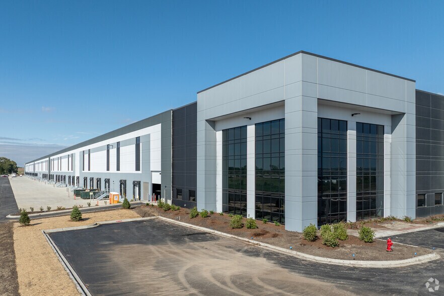 More Photos Of 143rd Street and S Steiner Rd, Plainfield Unknown For Lease