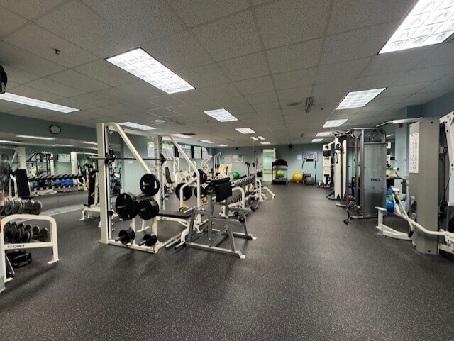 More Photos Of 1684 Woodlands Dr, Maumee Office For Lease