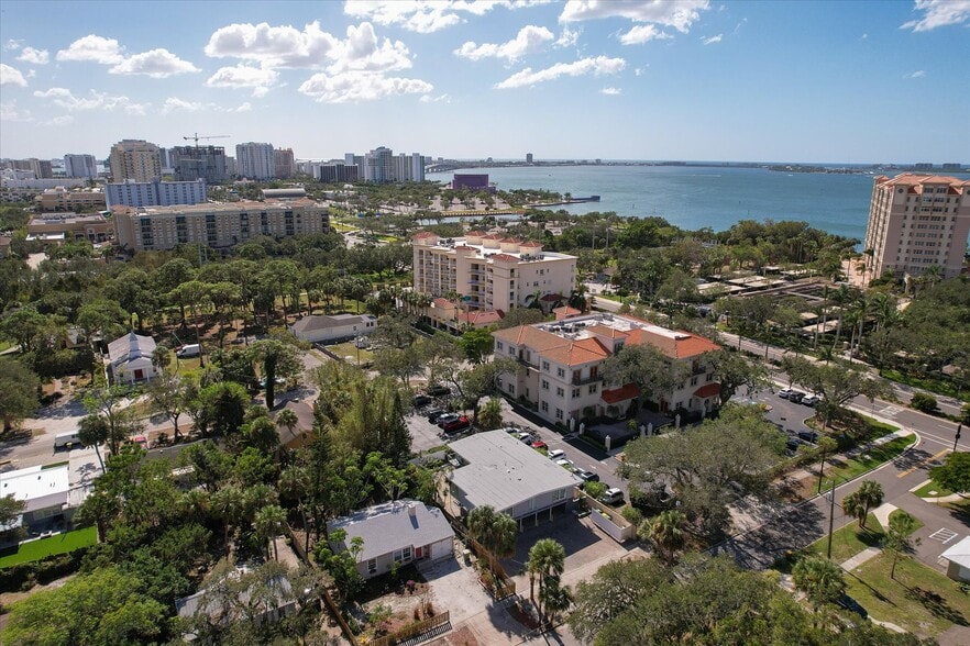 More Photos Of 1236 13th St, Sarasota Apartments For Sale
