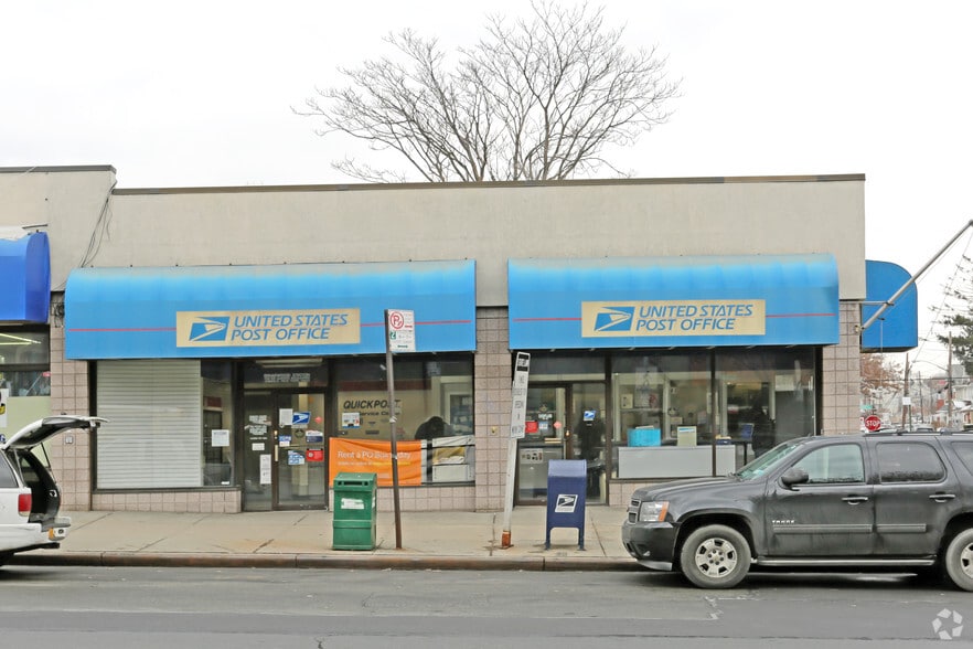 More Photos Of 13859-13869 Queens Blvd, Jamaica Storefront For Lease