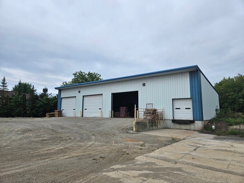 More Photos Of N1849 Municipal Dr, Greenville Industrial For Sale