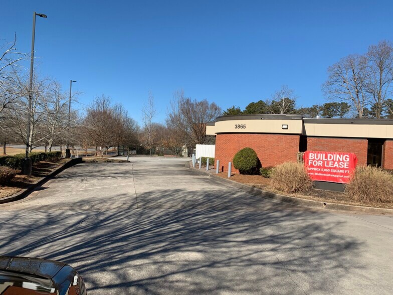 More Photos Of 3865 Medical Park Dr, Austell Medical For Sale
