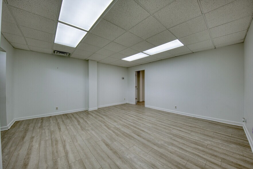 More Photos Of 226 Washington St, Newell Storefront Retail Residential For Sale