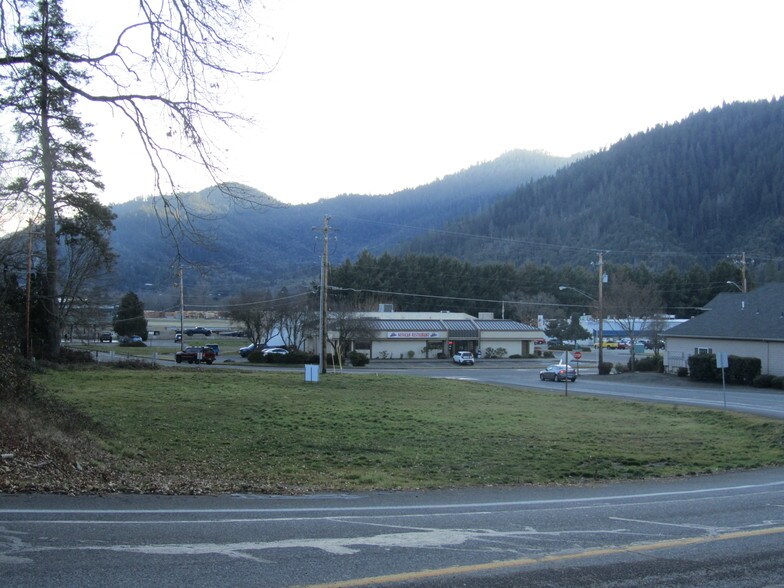 More Photos Of 100 Wards Creek Rd, Rogue River Land For Sale