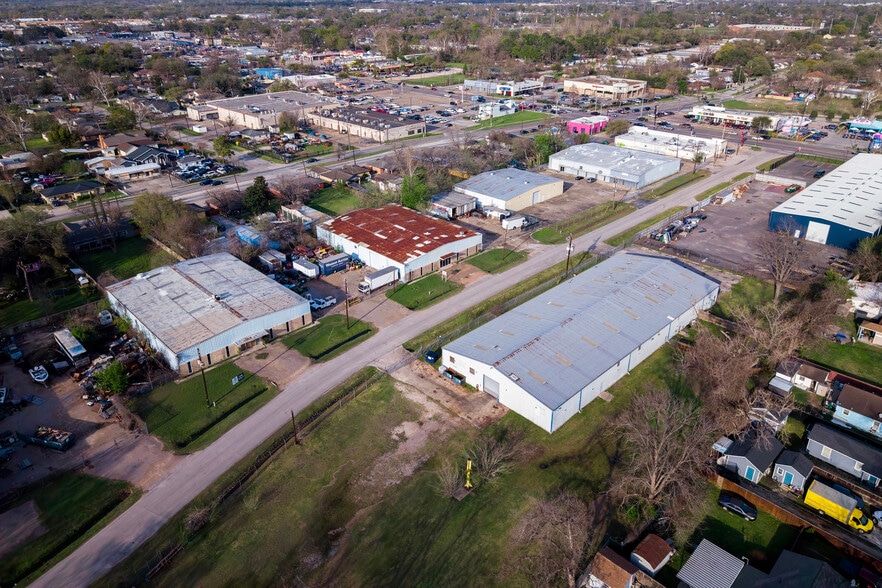 More Photos Of 910 Brenda St, Houston Warehouse For Sale
