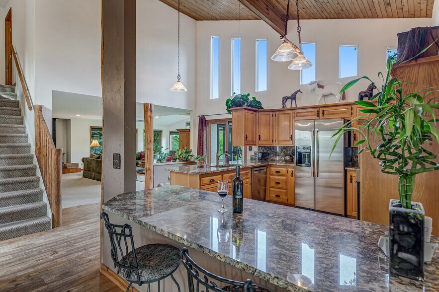 More Photos Of 1164 County Road 113, Carbondale Specialty For Sale