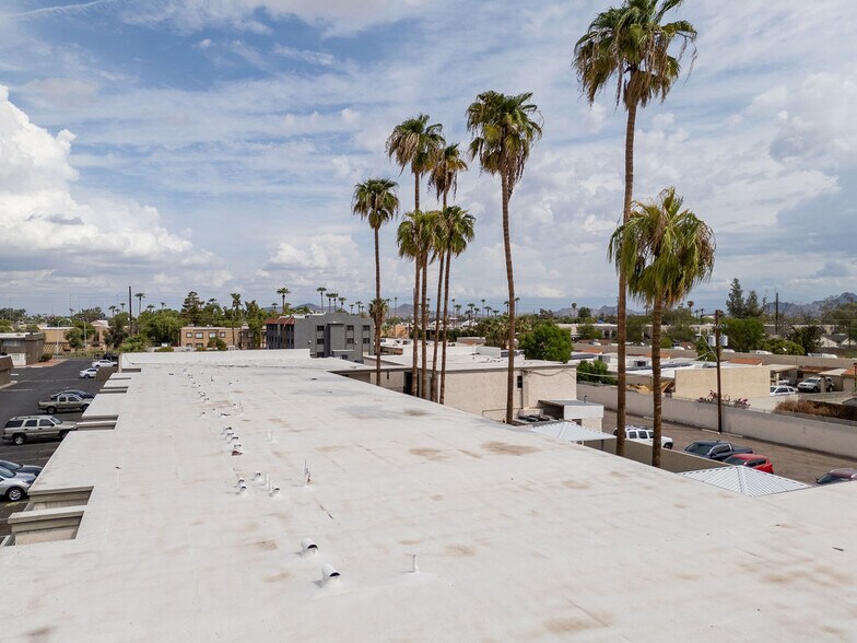 More Photos Of 2432 W Turney Ave, Phoenix Shelter For Sale