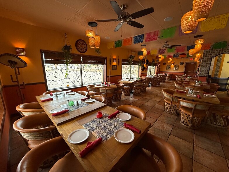 More Photos Of 109 E Corpening Ave, La Mesa Restaurant For Sale