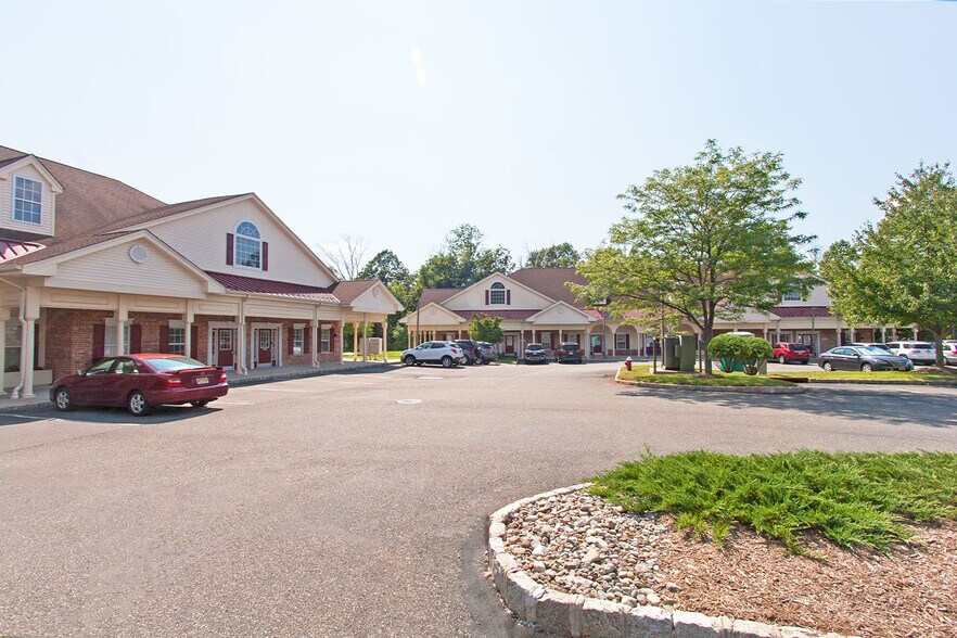 More Photos Of 390 Amwell Rd, Hillsborough Medical For Lease