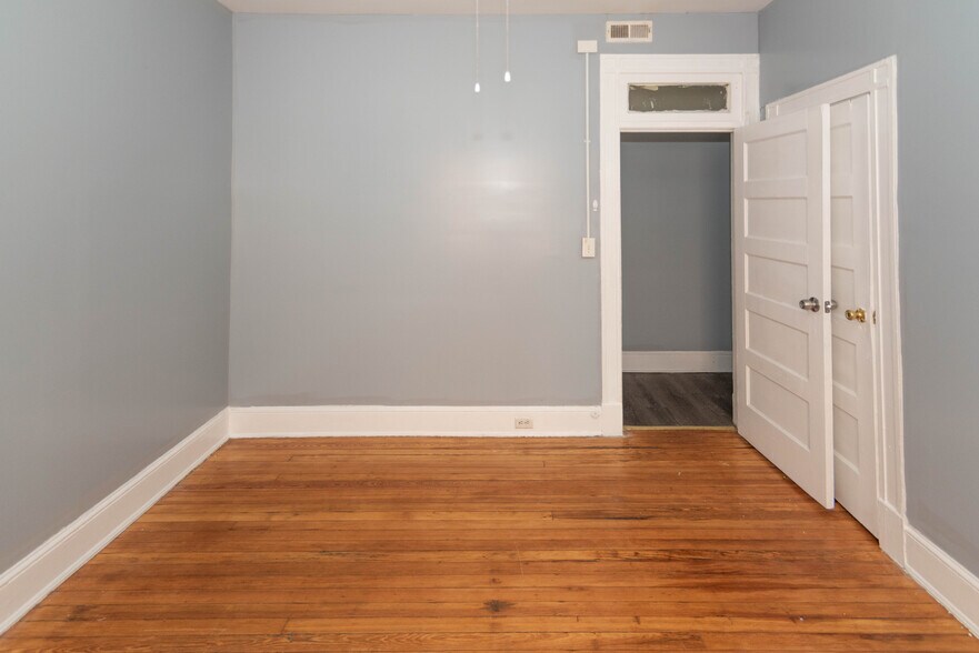 More Photos Of 3210-3212 Walbrook Ave, Baltimore Apartments For Sale