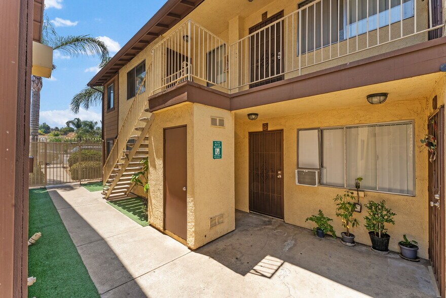 More Photos Of 5460-5468 Imperial Ave, San Diego Apartments For Sale