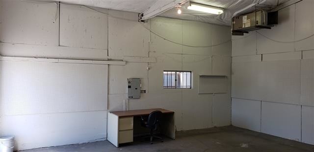 More Photos Of 203 Garber St, Caldwell Auto Repair For Sale