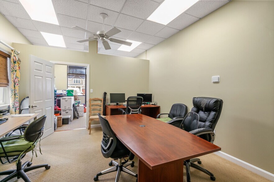 More Photos Of 655 Saw Mill Brook Pky, Newton General Retail For Sale