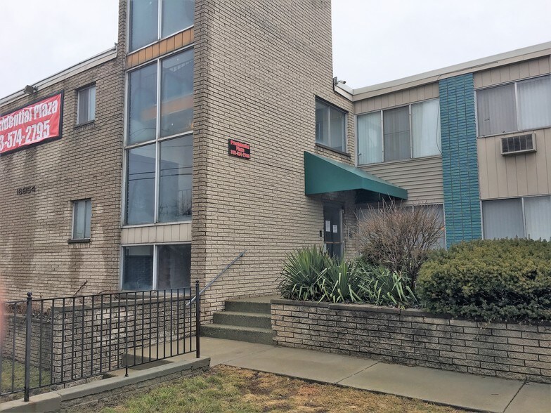 More Photos Of 16810-16854 Lahser Rd, Detroit Apartments For Sale