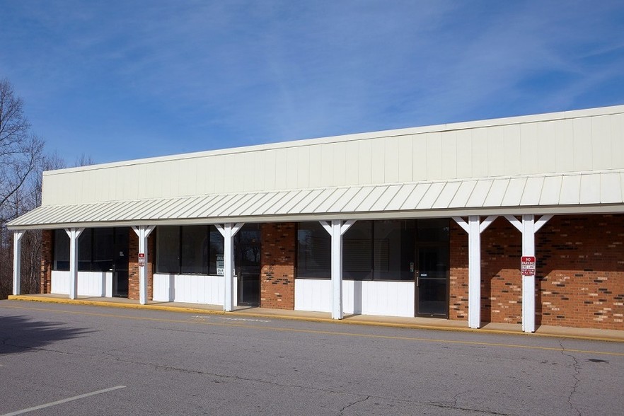 More Photos Of 661-719 Piney Forest Rd, Danville Supermarket For Sale