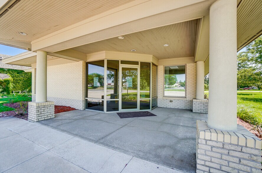 More Photos Of 3300 Philadelphia Dr, Dayton Medical For Sale