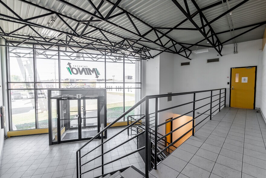 More Photos Of 175 Rue Péladeau, Magog Industrial For Lease