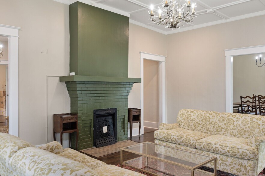 More Photos Of 157 Old Shackle Island Rd, Hendersonville Storefront Retail Office For Sale