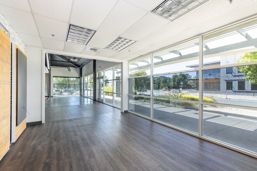 More Photos Of 800 American Way, Windsor Freestanding For Lease